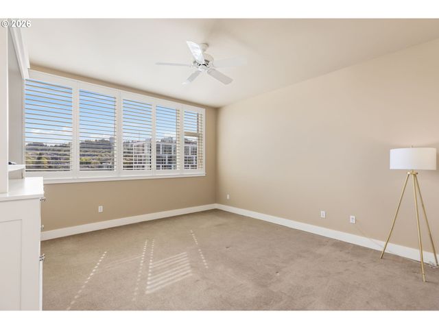 1930 S RIVER Dr 1003, Portland, OR 97201