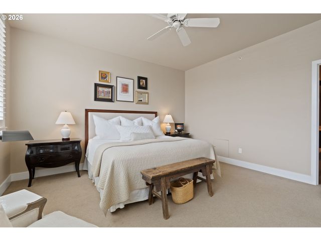 1930 S RIVER Dr 1003, Portland, OR 97201