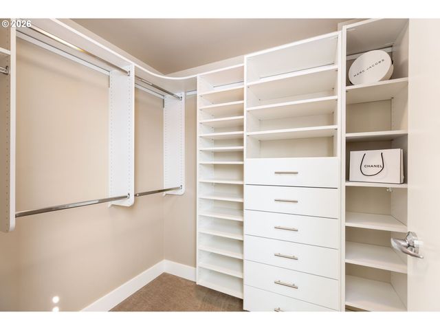 1930 S RIVER Dr 1003, Portland, OR 97201