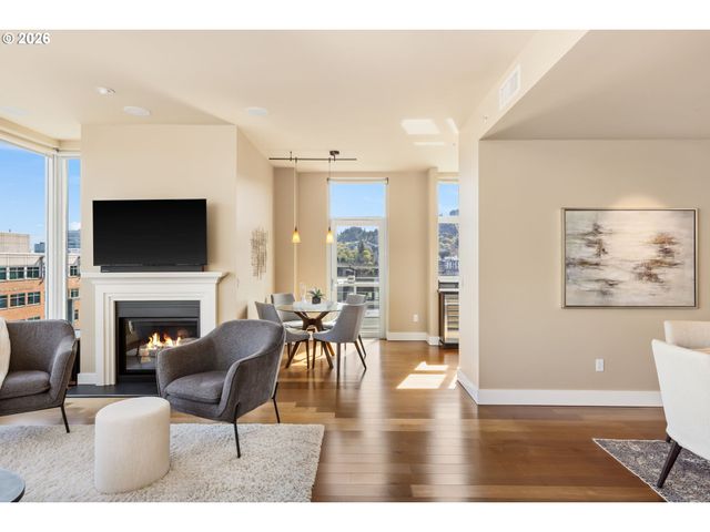 1930 S RIVER Dr 1003, Portland, OR 97201