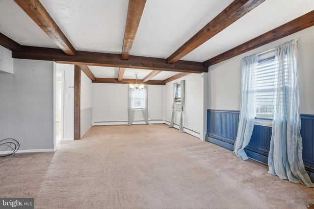 625 HILLCREST AVE, Morrisville, PA 19067