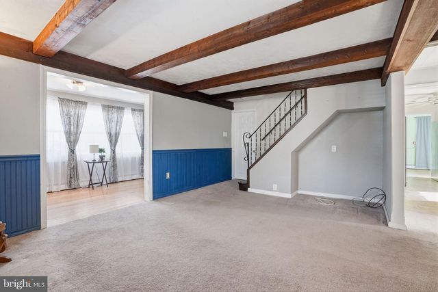 625 HILLCREST AVE, Morrisville, PA 19067