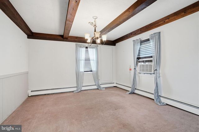 625 HILLCREST AVE, Morrisville, PA 19067