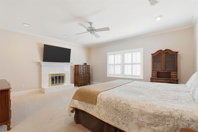 5949 River Bend Drive, Benbrook, TX 76132