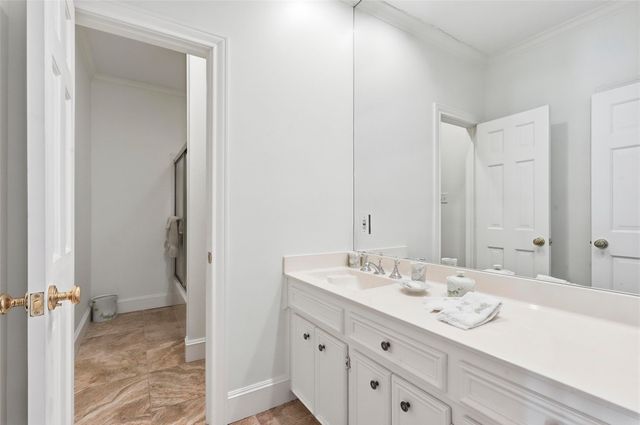 5949 River Bend Drive, Benbrook, TX 76132