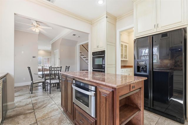 5949 River Bend Drive, Benbrook, TX 76132