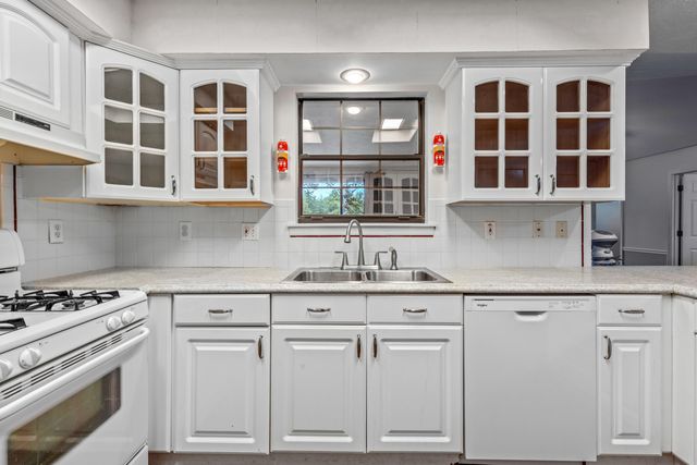 1824 Jackson Point Road, Sewanee, TN 37375