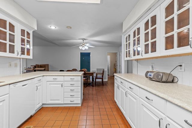 1824 Jackson Point Road, Sewanee, TN 37375