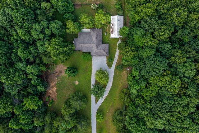 1824 Jackson Point Road, Sewanee, TN 37375