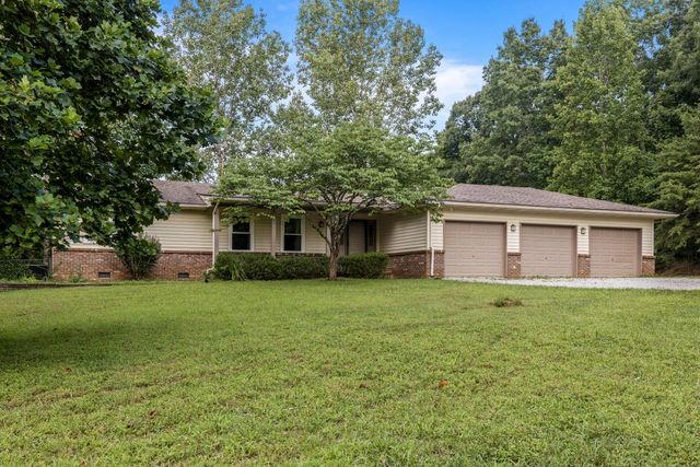 1824 Jackson Point Road, Sewanee, TN 37375
