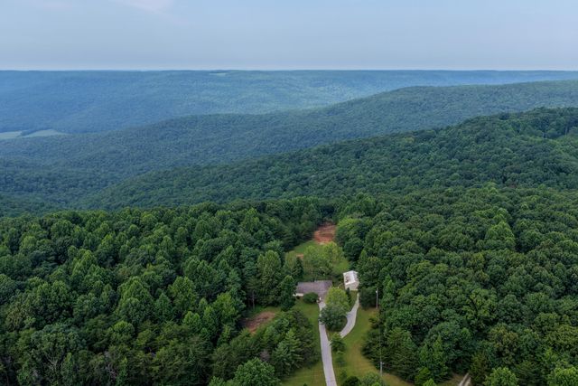 1824 Jackson Point Road, Sewanee, TN 37375