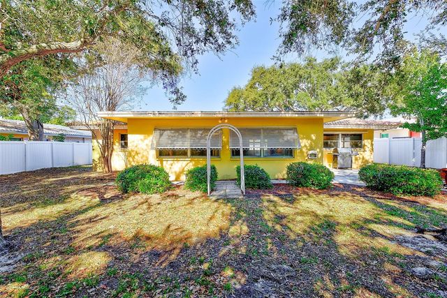 14690 S IMPERIAL POINT DRIVE S, Largo, FL 33774