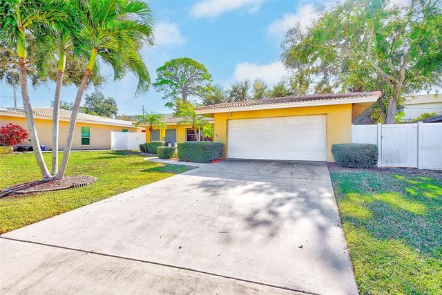 14690 S IMPERIAL POINT DRIVE S, Largo, FL 33774