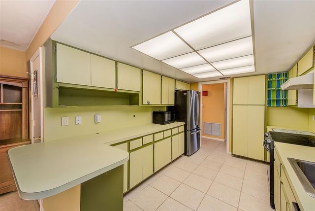 14690 S IMPERIAL POINT DRIVE S, Largo, FL 33774