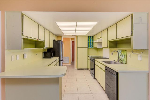 14690 S IMPERIAL POINT DRIVE S, Largo, FL 33774