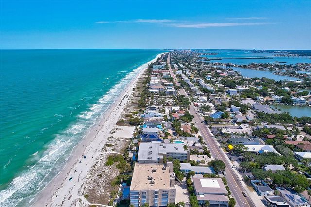 14690 S IMPERIAL POINT DRIVE S, Largo, FL 33774