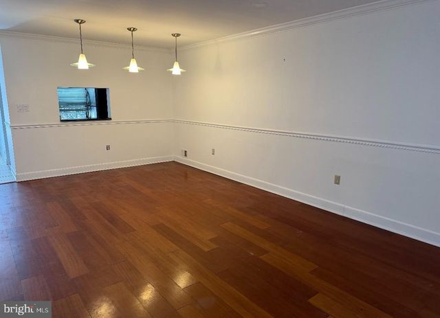 5 STOUT CT, Trenton, NJ 08648