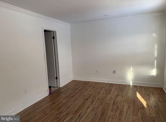 5 STOUT CT, Trenton, NJ 08648