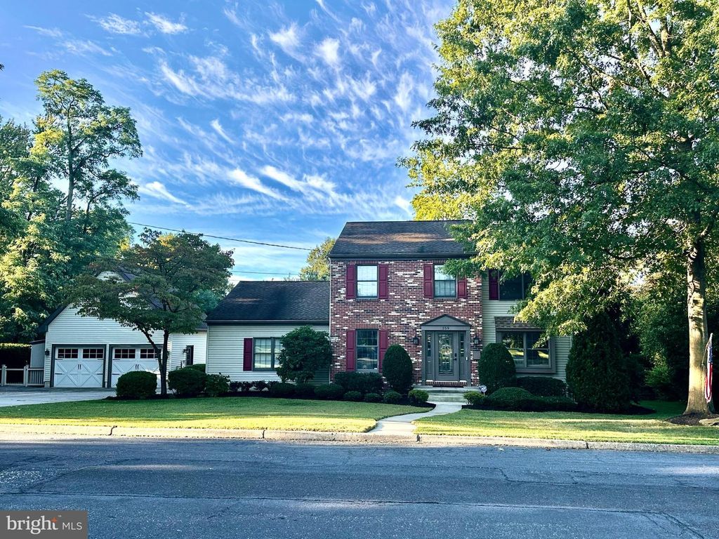 359 BORTONS MILL RD, Cherry Hill, NJ 08034