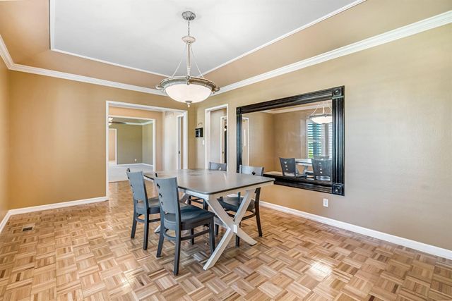 1411 W Sample Avenue, Fresno, CA 93711