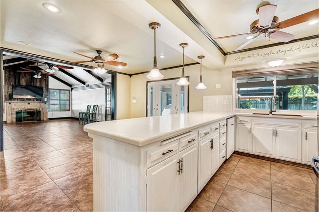 1411 W Sample Avenue, Fresno, CA 93711