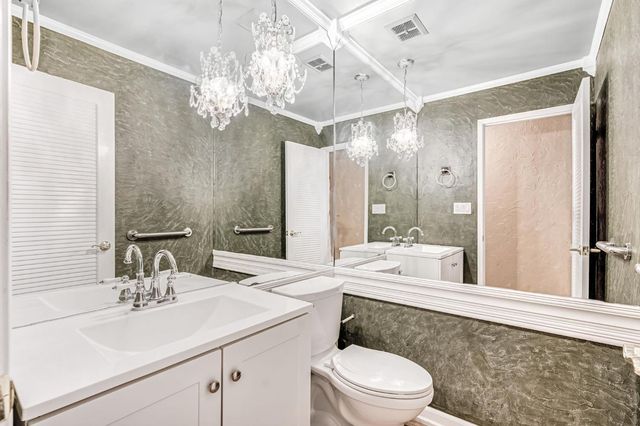 1411 W Sample Avenue, Fresno, CA 93711