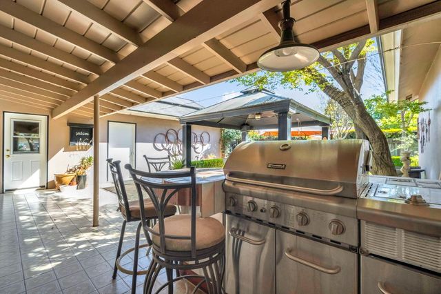 1411 W Sample Avenue, Fresno, CA 93711