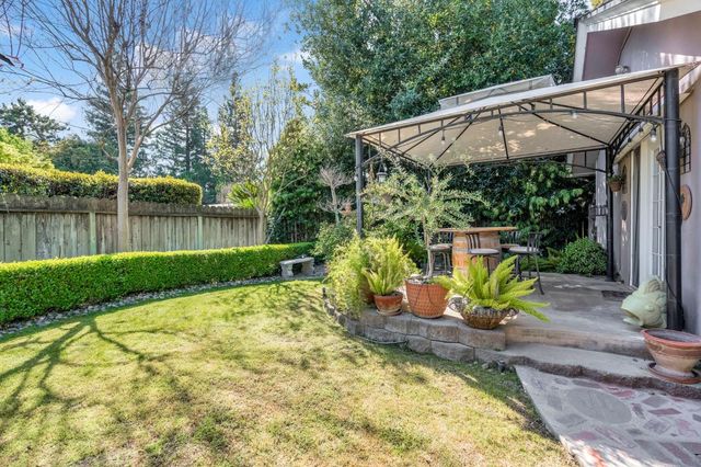 1411 W Sample Avenue, Fresno, CA 93711