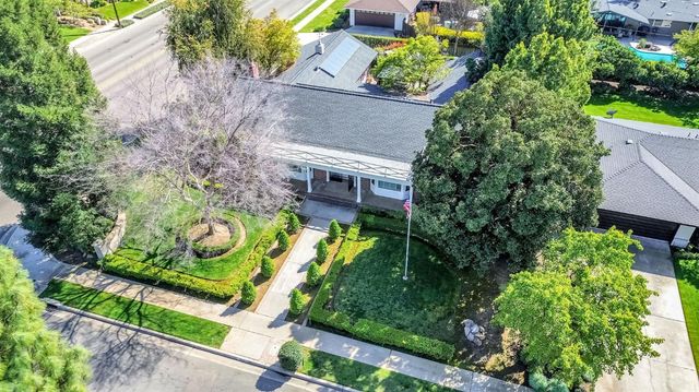 1411 W Sample Avenue, Fresno, CA 93711