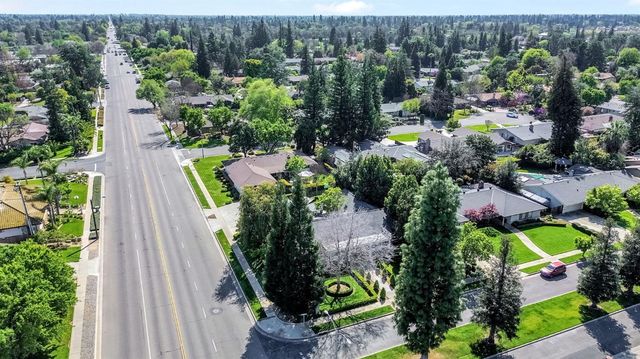 1411 W Sample Avenue, Fresno, CA 93711
