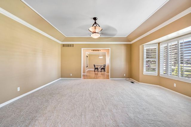 1411 W Sample Avenue, Fresno, CA 93711