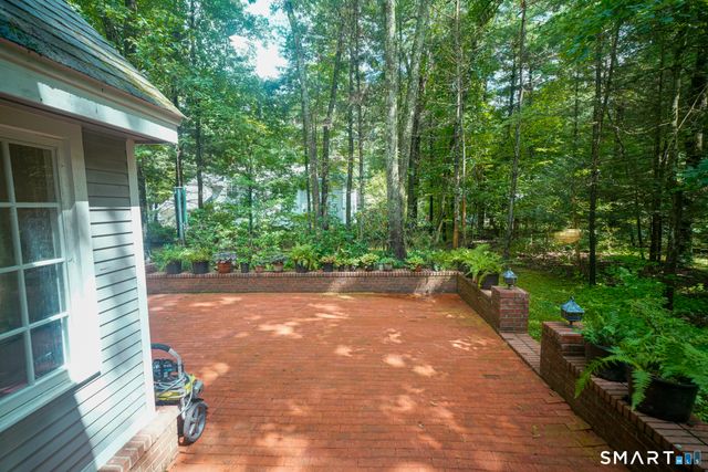 26 Chiltern Street, Farmington, CT 06032