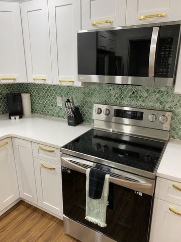 313 Garrett Dr, Nashville, TN 37211