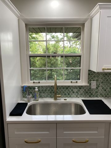 313 Garrett Dr, Nashville, TN 37211