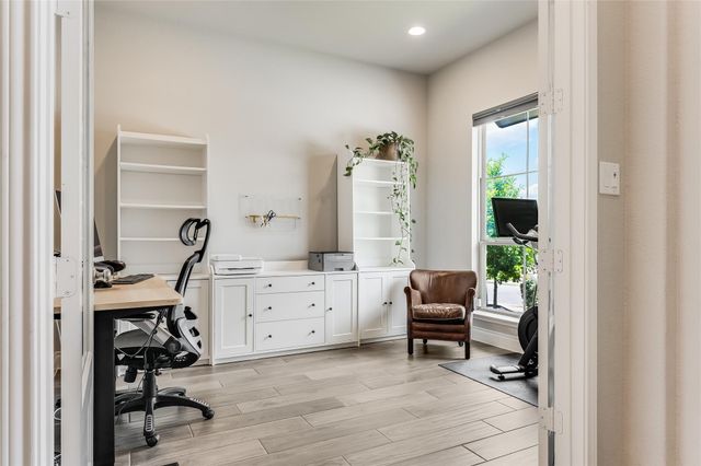 6517 Llano Stage TRL, Austin, TX 78738