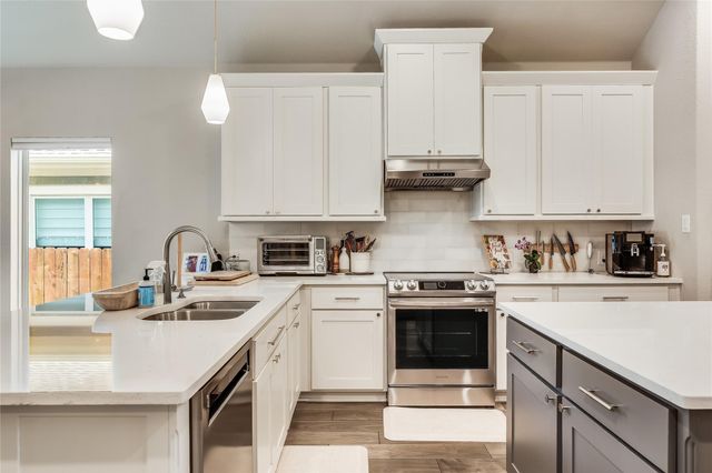 6517 Llano Stage TRL, Austin, TX 78738