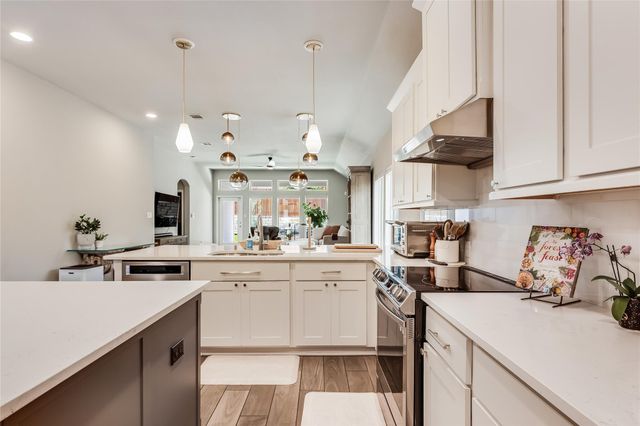 6517 Llano Stage TRL, Austin, TX 78738
