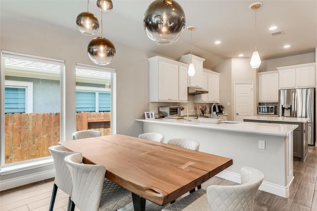 6517 Llano Stage TRL, Austin, TX 78738