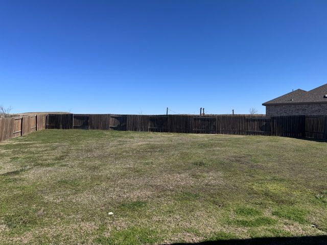 1438 Park Trails Boulevard, Princeton, TX 75407