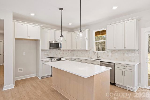 2279 Lee Lawing Road, Lincolnton, NC 28092