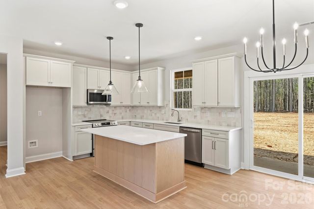 2279 Lee Lawing Road, Lincolnton, NC 28092