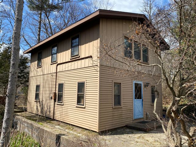 12 Beach Lane Court, Ogden Dunes, IN 46368