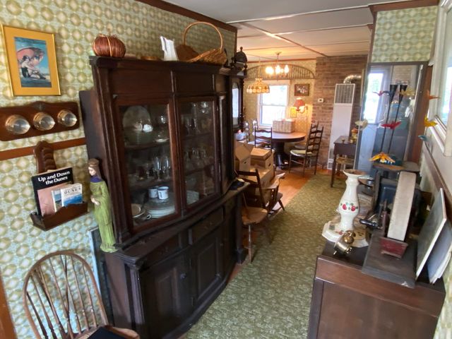 12 Beach Lane Court, Ogden Dunes, IN 46368