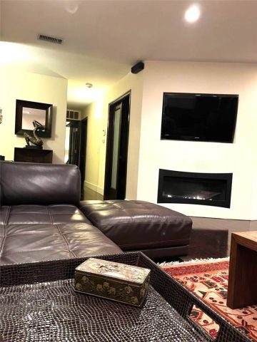 4636 Park Granada 159, Calabasas, CA 91302