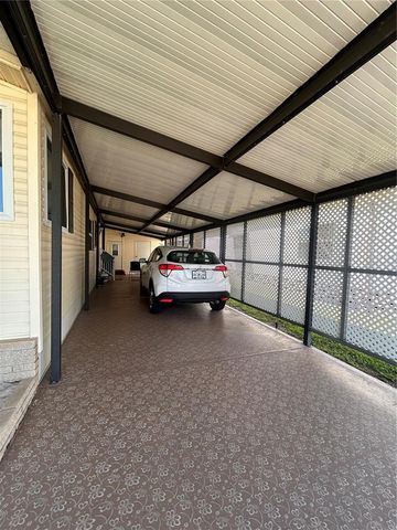 6458 HOLLYBERRY LANE NE, Winter Haven, FL 33881