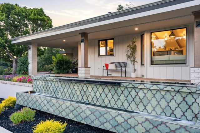 26201 Dori Lane, Los Altos Hills, CA 94022