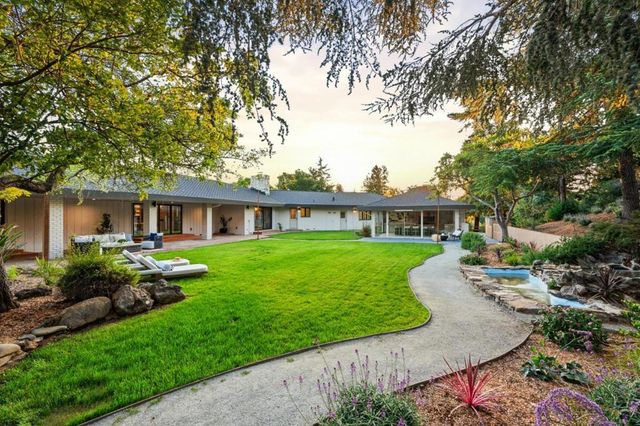 26201 Dori Lane, Los Altos Hills, CA 94022