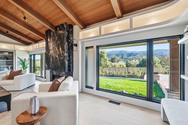 26201 Dori Lane, Los Altos Hills, CA 94022