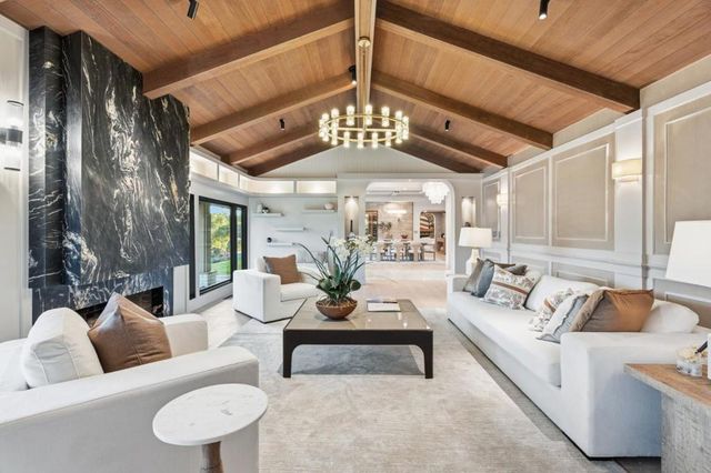 26201 Dori Lane, Los Altos Hills, CA 94022