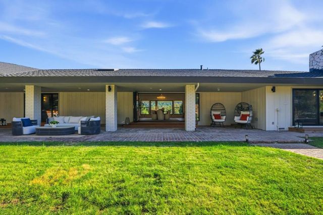26201 Dori Lane, Los Altos Hills, CA 94022